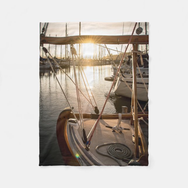 Nautical Sailboat And Sunset In Marina Fleecefilt (Framsidan)