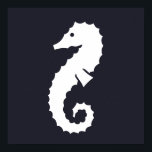 Nautical SEAHORSE silhouette Poster<br><div class="desc">| SJÖ Life | NAUTISKT | BOATNING | ANCHOR | SJÖ Life | LIVET ÄR BÄTTRE I SJÖ | ROLIGT | CHIC | ENKEL | VATTEN | TILLBEHÖR TILL ROLIGT-BOATDEKOR FÖR HEMMET | NAUTISK TROPISK HEMDEKOR | KLASSISK SILHOUETTKONSTRUKTION | BEACH | SEA | OCEAN DECOR HOME BOAT ACCESSORIS | CAPTAIN...</div>