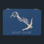 Nautical Spirit Anchor Dolphin Navy Blue iPad Mini Skydd<br><div class="desc">Den här bilden har ett ankare på en marin blå bakgrund.</div>