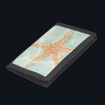 Nautical Starfish i Vatten<br><div class="desc">Den här Chariklia Zarris-målningen får dig att känna en enorm skillnad varje gång du tittar på den. Man kan se sig själv på strandjakten efter svält eller i sanden. Zarris framtoning är perfekt för dem som lever i kärlek och vill ta det överallt.</div>