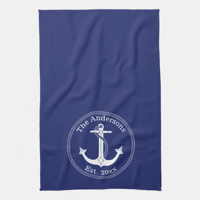 Nautical White Anchor på Navy Blue Family Namn Kökshandduk (Vertikal)