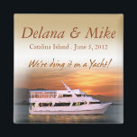 Nautical Yacht Destination Wedding Favor Keepsaké Magnet<br><div class="desc">Den här nautiska bröllopsmagneten är enkel att anpassa med din egen text och sina egna teckensnittsinställningar. Det finns även möjlighet att matcha anpassade spara datum meddelande, inbjudningar, vykort, OSA kort och klistermärken för den här utformningen. Kontakta mig på cheryl@cheryldanielsart.com om du behöver hjälp, har frågor eller vill att andra samordnade...</div>