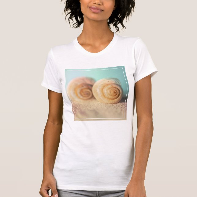 Nautilussnäckor på strand tee (Framsida)