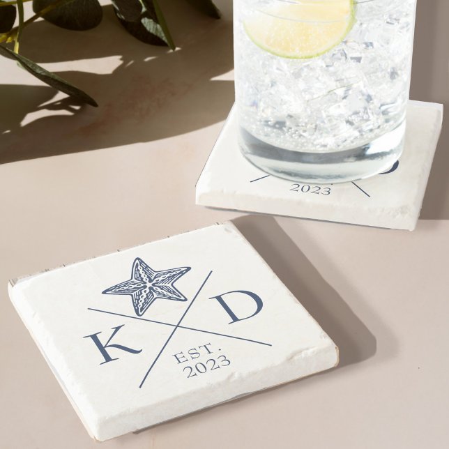 Nautiskt monogram Starfish Navy Stone Underlägg (Immerse yourself in the calming, serene energy of the sea with our Monogram Starfish Stone Coaster)