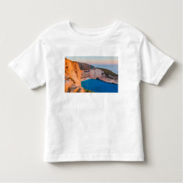 Navagio Beach, Zakynthos, Grekland. T Shirt