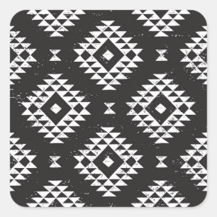 Navajo Geometric: Black White Tribal. Fyrkantigt Klistermärke