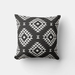 Navajo Geometric: Black White Tribal. Kudde