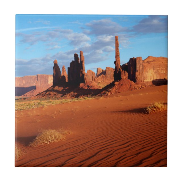 Navajo Nation, Monument Valley, Yei Bi Chei Kakelplatta (Framsidan)