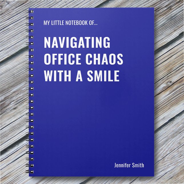 Navigating Office Chaos Funny Quote Anteckningsbok (Skapare uppladdad)