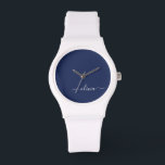Navy Blue and White Modern Monogram Armbandsur<br><div class="desc">Vi presenterar vår marinblå och vita moderna monogramsamling: Öka din hemdekoration med vår sofistikerade samling med ett contemporary marinblått och vitt färg. Varje biet är noggrant utformat för att driva ut elegans och stil, perfekt för att tillföra ett litet modernt lugn till vilket rum som helst. Oavsett om du är...</div>
