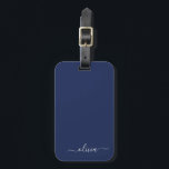 Navy Blue and White Modern Monogram Bagagebricka<br><div class="desc">Vi presenterar vår marinblå och vita moderna monogramsamling: Öka din hemdekoration med vår sofistikerade samling med ett contemporary marinblått och vitt färg. Varje biet är noggrant utformat för att driva ut elegans och stil, perfekt för att tillföra ett litet modernt lugn till vilket rum som helst. Oavsett om du är...</div>