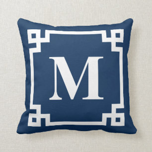 Navy Blue Modern Grekiska Nyckel Gräns Monogram Kudde