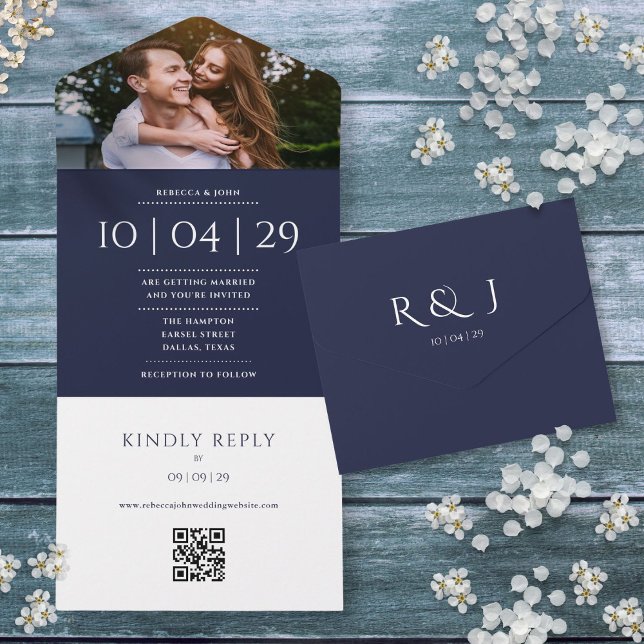 Navy Blue Monogram QR-kod Foto Bröllopsdatum (Navy Blue Monogram QR Code Photo Wedding Date All In One Invitation)