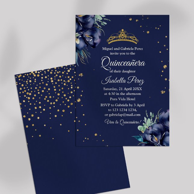 Navy Blue och Guld Glitter Tiara Quinceanera Inbjudningar (Navy Blue and Gold Glitter Tiara Quinceanera Invitation on off-white background.)