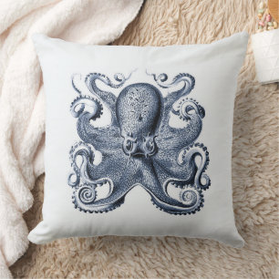 Navy Blue Octopus illustration av Ernst Haeckel Kudde