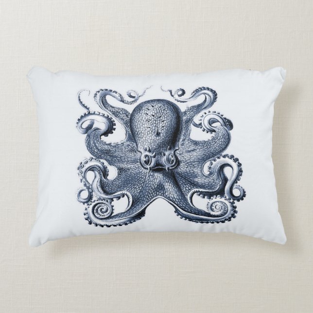 Navy Blue Octopus illustration av Ernst Haeckel Prydnadskudde (Framsidan)