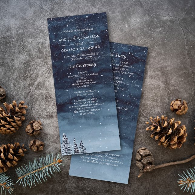 Navy Blue Snowy Winter Night Wonderland Bröllop Program (Winter wonderland watercolor snow night wedding program card for and elegant winter wedding day.)