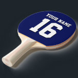 Navy Blue Sports Jersey Team Jersey Pingisracket<br><div class="desc">Preppy Solid Färg Navy Blue Team Jersey / Sports Jersey / Football Jersey / Rugby Jersey med eget namn Anpassa detta med ditt eget namn eller team namn och ett nummer. Du kan ändra textens storleka placering, färg och placering om du behöver göra ändringar, ändra färg eller ta bort textskuggan...</div>