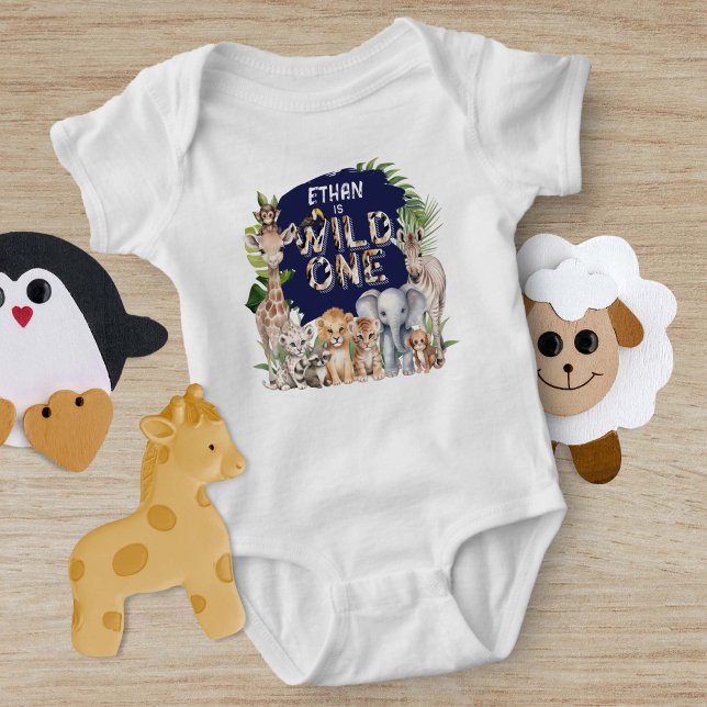 Navy Blue Vild One Animals Safari Thned 1st born T Shirt (Skapare uppladdad)