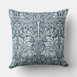 Navy Blue White Rabbit William Morris Dekorativ ku Kudde