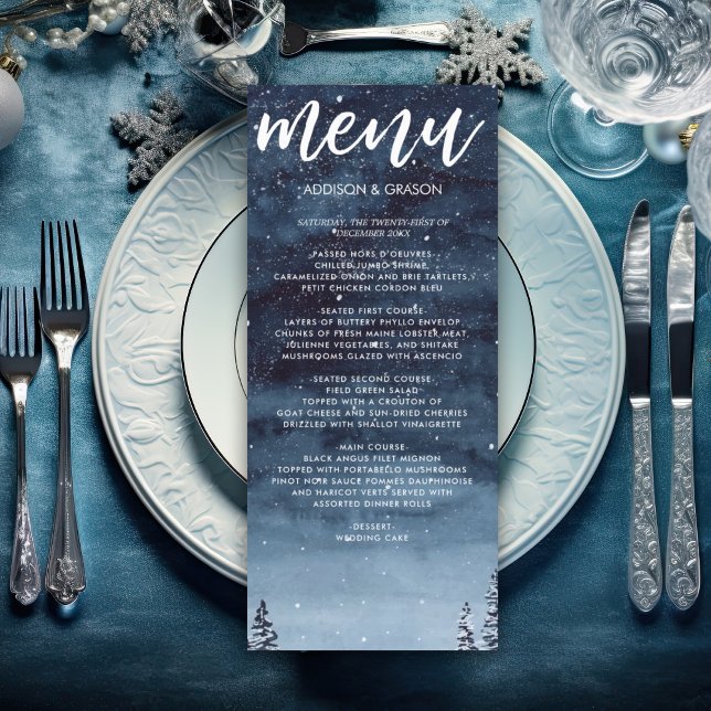Navy Blue Wintery Watercolor Night Bröllop Meny (Winter wonderland watercolor snow night wedding menu card for and elegant winter wedding reception.)