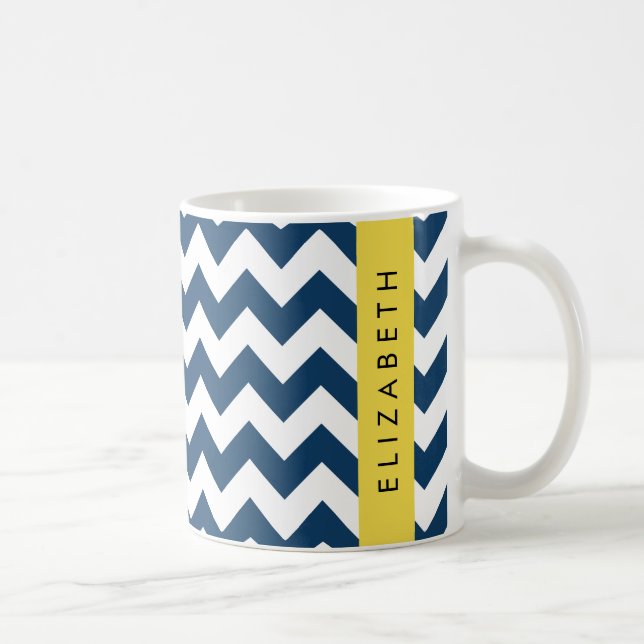 "Navy Blue Zigzag, Navy Blue Chevron", ditt namn Kaffemugg (Höger)