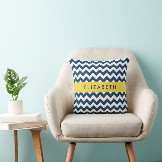 "Navy Blue Zigzag, Navy Blue Chevron", ditt namn Kudde (Stol)