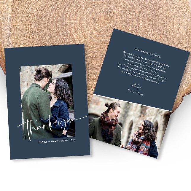 Navy Bröllopspar Foto Elegant Skrift Tack Kort (Minimalist Simple Hand Lettering Wedding Photo Thank You Card)