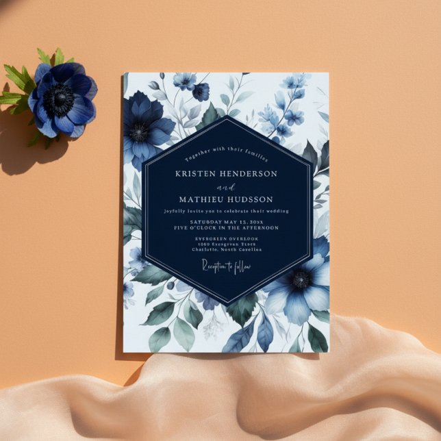 Navy Floral Bloom Romance Wedding Inbjudningar (Skapare uppladdad)