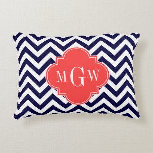 Navy Lg Chevron Korallröd Quatrefoil 3 Monogram Prydnadskudde
