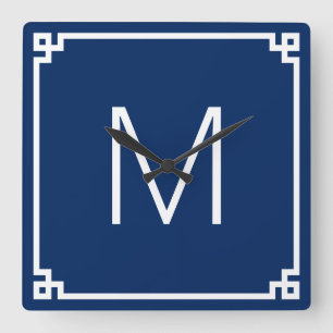 Navy och vit grekisk nyckelmonogram-kant fyrkantig klocka