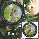 Navy Pet Rabbit Bunny Photo jul Julgransprydnad Keramik<br><div class="desc">Navy Jingle Klockor, Bunny Svan Pet Rabbit jul Ceramic Ornament. Lägg till lite elegans i din helgdag-dekoration med vår keramiska prydnadsartikel med ditt vackra sällskapsdjur. Med plats för två foton, ett på framsidan och ett på baksidan, gör den här prydnaden att du kan värna om hårigets väns helgdag. Den marinerade...</div>