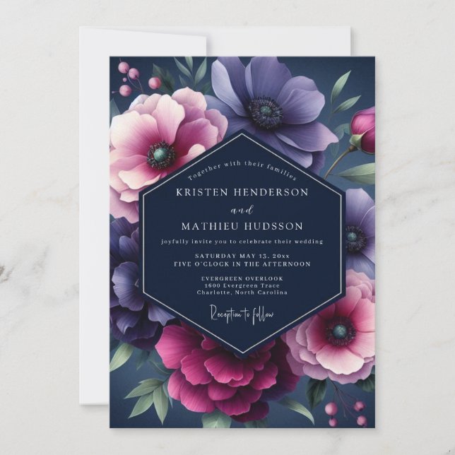 Navy & Plum Dramatisk Bröllopsblomning Inbjudningar (Framsida)