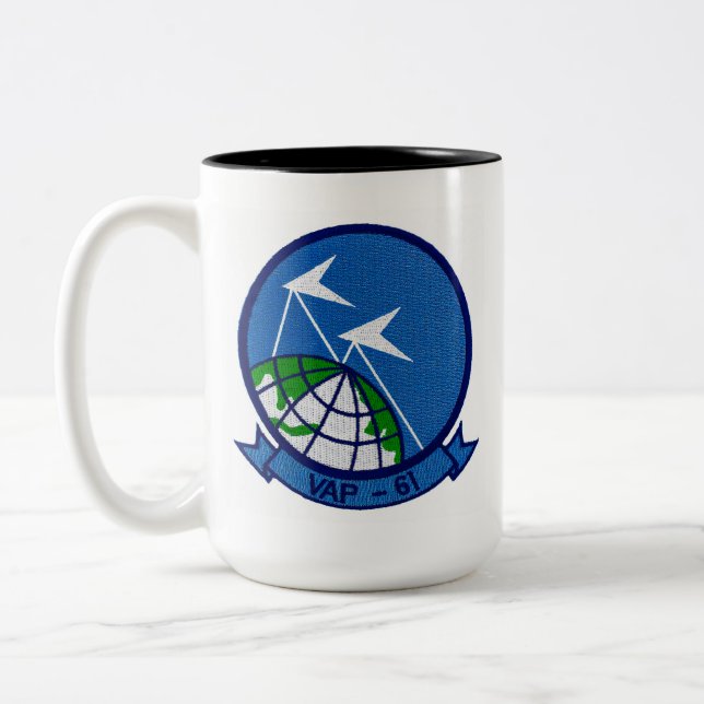Navy VAP-61 Photo Squadron Coffee Mug Två-Tonad Mugg (Vänster)