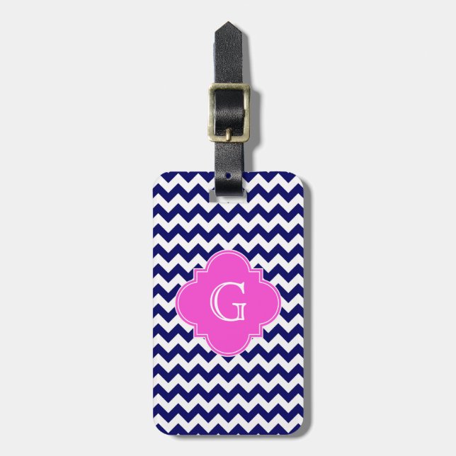 Navy White Chevron Shock rosa Quatrefoil Monogram Bagagebricka (Vertikal Framsida)