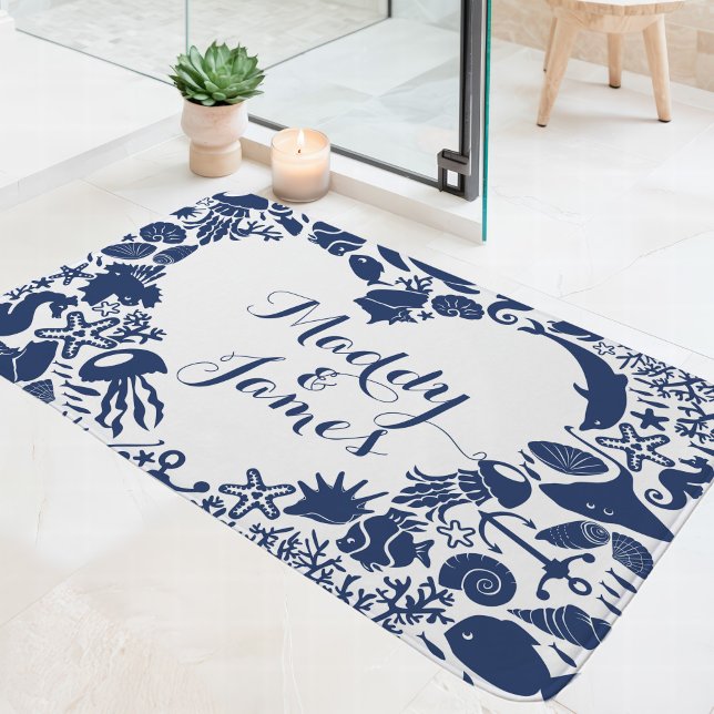 Navy & White Havsdjur Par Hjärtmonogram Badrumsmatta (Skapare uppladdad)