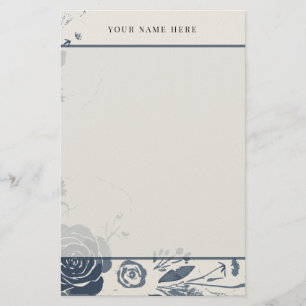 Navyblå blomstervattenfärg med namn brevpapper