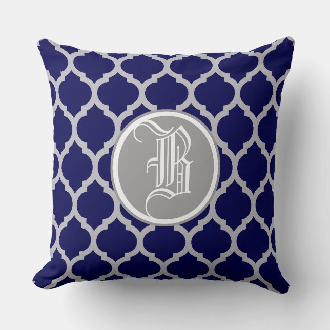 Navyblå fyrflikig mönster monogram kudde (Framsida)