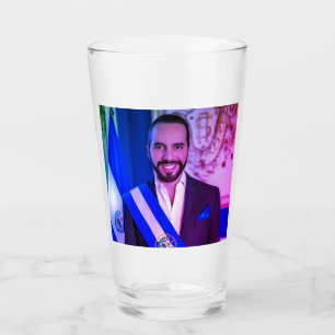 Nayib Bukele, El Salvador Glaskopp