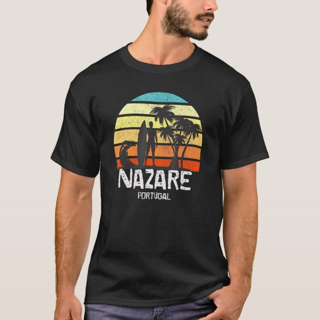 Nazare Portugal Surfing Big Wave T Shirt (Framsida)