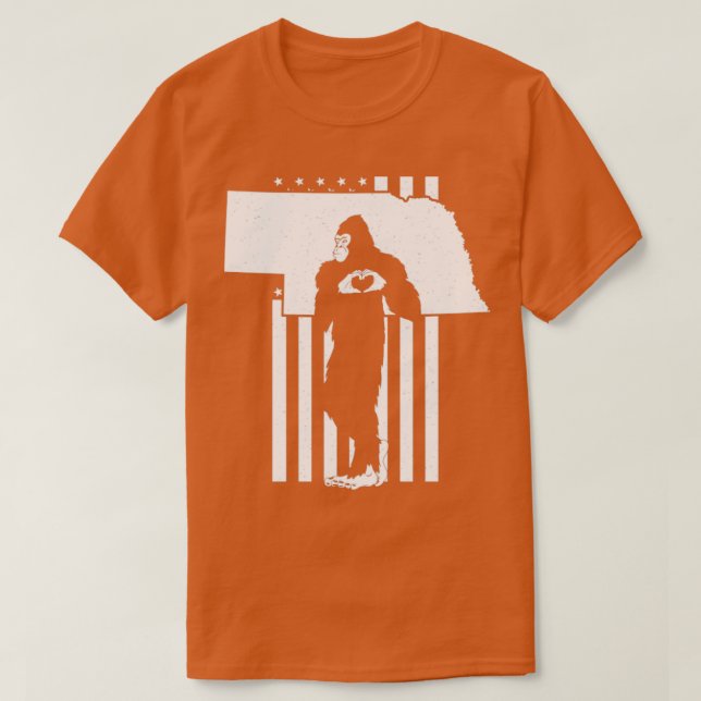 Nebraska Bigfoot American Flagga1 T Shirt (Design framsida)