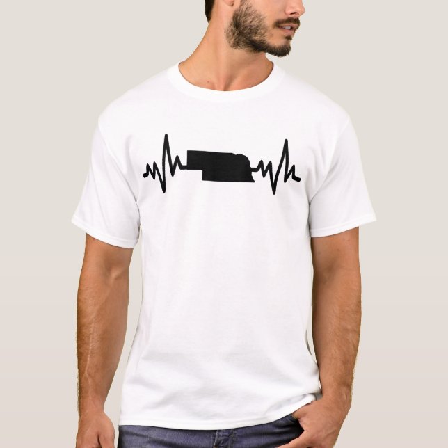  Nebraska heartbeat design unisex T Shirt (Framsida)