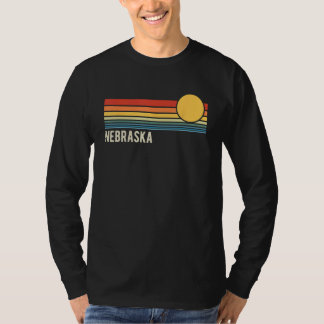 Nebraska USA Retro Sunset Stil Design T Shirt