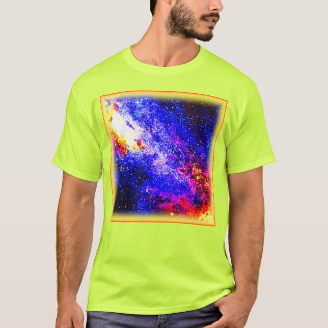 Nebulas och Galaxies skönhet. Köp nu T Shirt (Framsida)