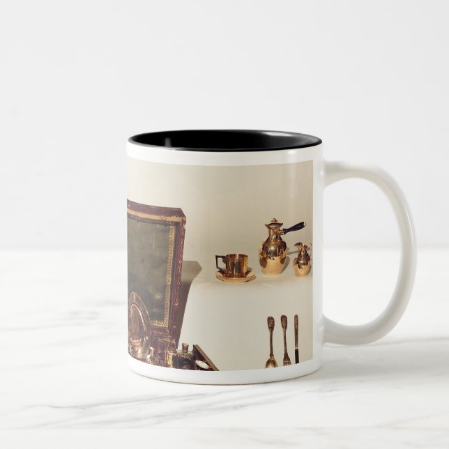 Necessaire som hör hemma till Napoleon mig Två-Tonad Mugg (Höger)