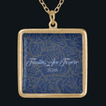 Necklace Blue & Golden Ro-Familes Is Forever Guldpläterat Halsband<br><div class="desc">Necklace som visas i Guld-ton med ett Golden multi-ro-tryck över Deep Blue-bakgrund och texten "Families Is Forever 2018" i finare-skript med Light Blue. Anpassa det här halsbandet med ett speciellt datum eller/och välj stil eller ändra färg. Eller köpa som designat. Finns i Sterling silver och Silver Plate.</div>