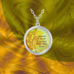 Necklace Gult Daffodils Scripture Jewelry Silverpläterat Halsband<br><div class="desc">Silver Plated round pendant necklace,  visar vackra gult daffodils och skriften Psalms 136:1 "Ge tack vare LORD,  för han är bra. Hans kärlek lever för evigt." Se matchande tema i min butik.</div>