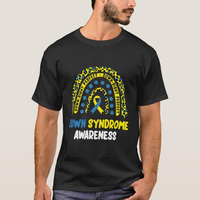 Ned-Höger Perfekt Regnbåge T21 Nedsatt syndrom Med T Shirt (Framsida)