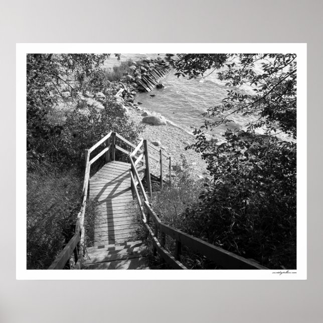 Ned stegen poster (Framsidan)