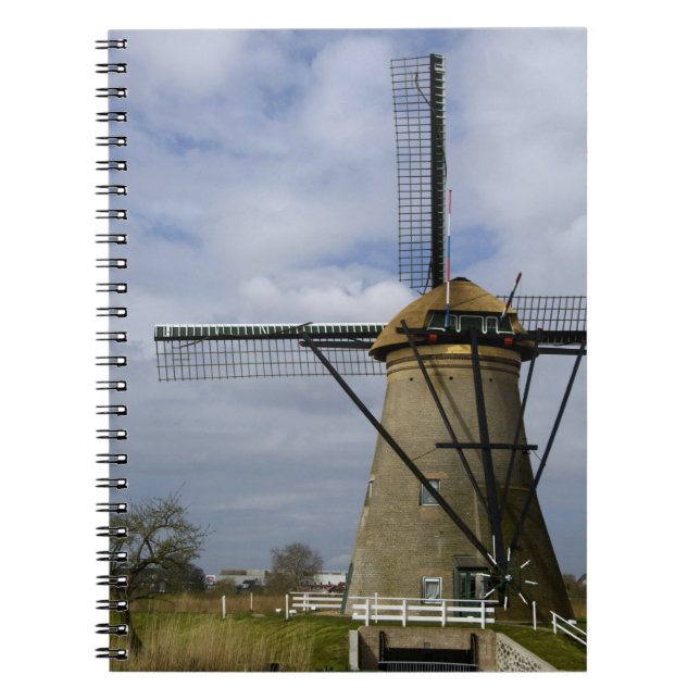 Nederländerna (även känd som Holland), Kinderdijk. Anteckningsbok Med Spiral (Framsidan)